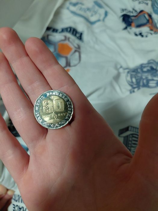 Продам коллекционную монету