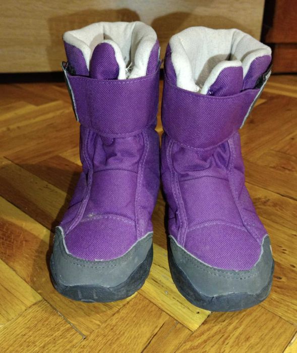 Детски боти Converse и Quechua + момчешка блуза Spiderman- като нови