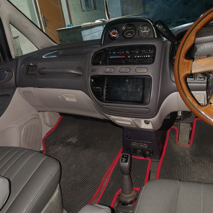 Мицубиси Делика 3 литра бензин