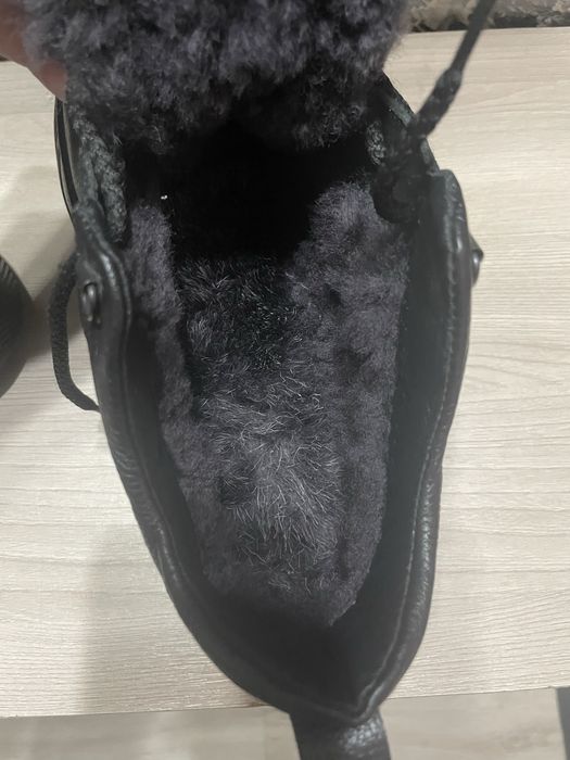 Продам зимние ботинки