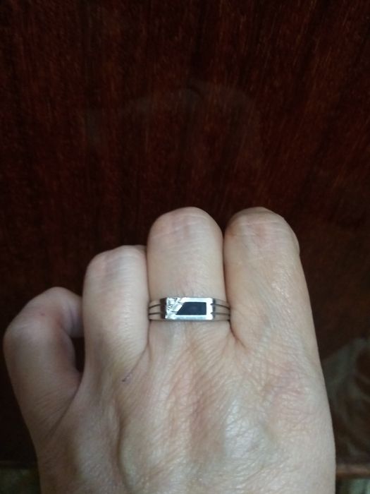 Мужское серебрянное кольцо с цирконом размер 21