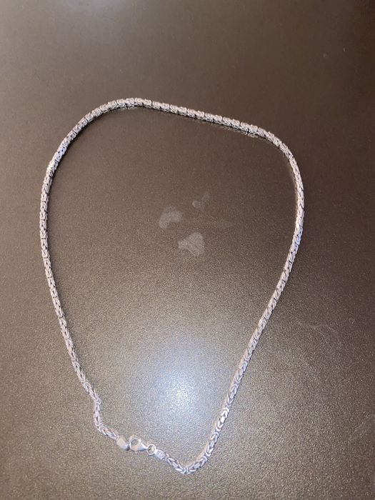 Продам серебряную цепочку