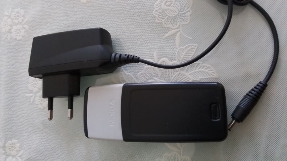 Продам NOKIA 1110I