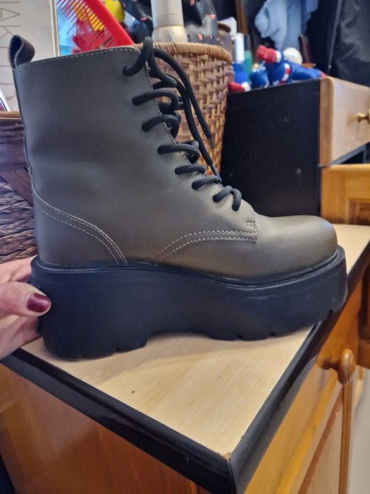 Боти pinko. Арми грийн