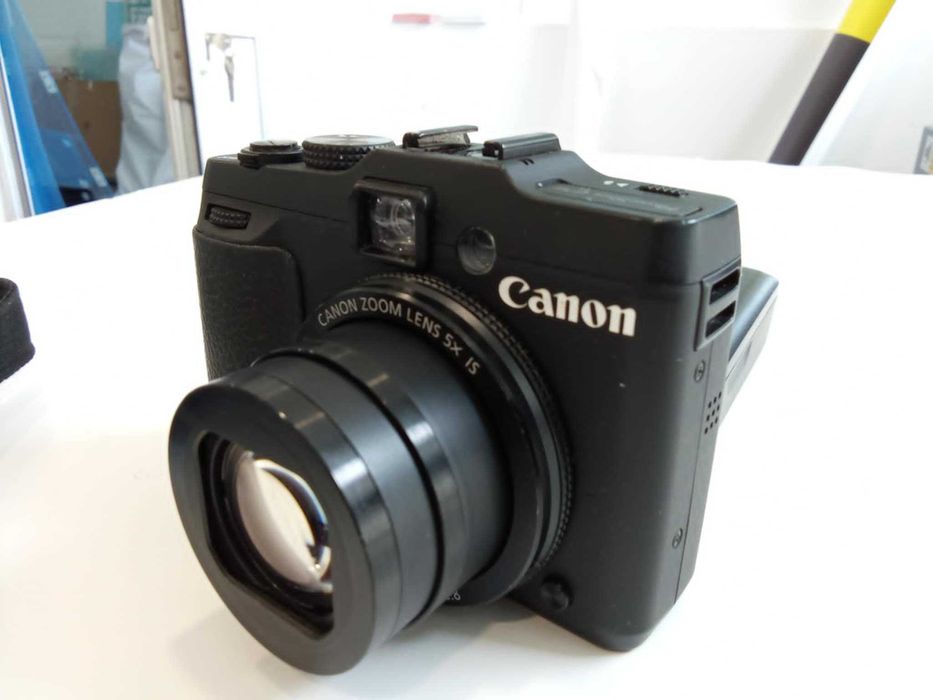 Продавам Canon G16