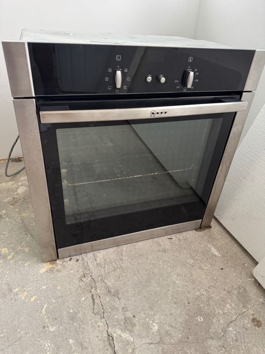 Фурна за вграждане Neff