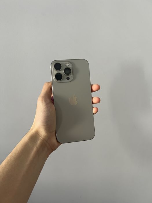 Iphone 16 pro max 93%