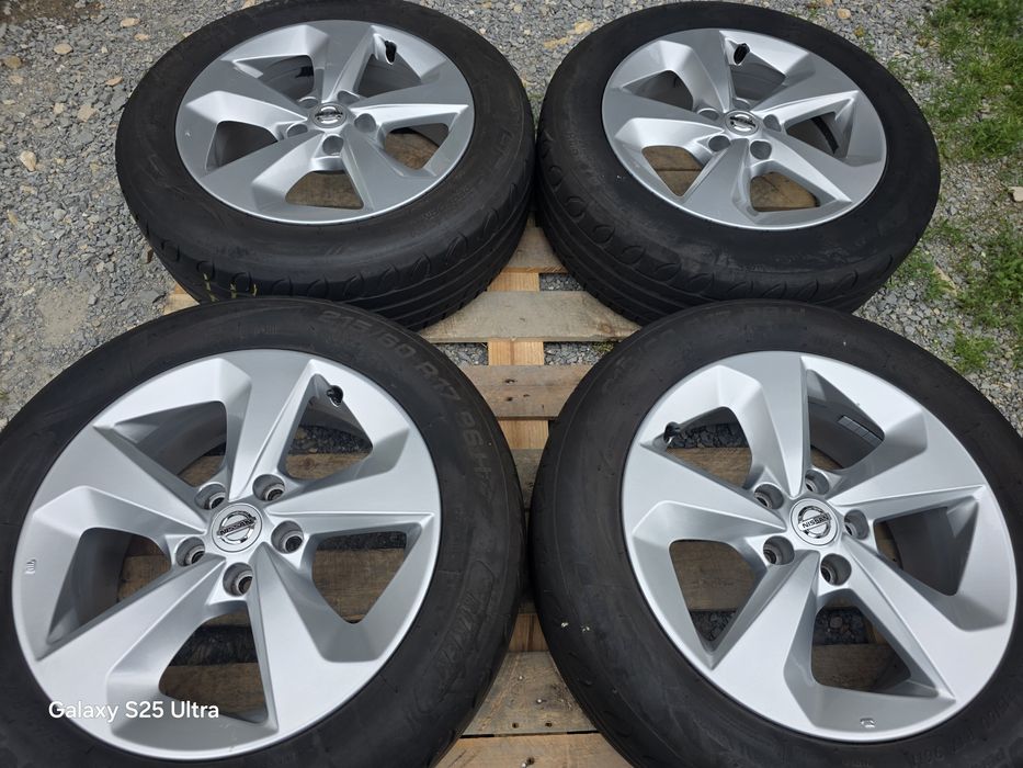 Лети джанти 17ки 5х114.3 Nissan + летни гуми 215/60/17 Riken