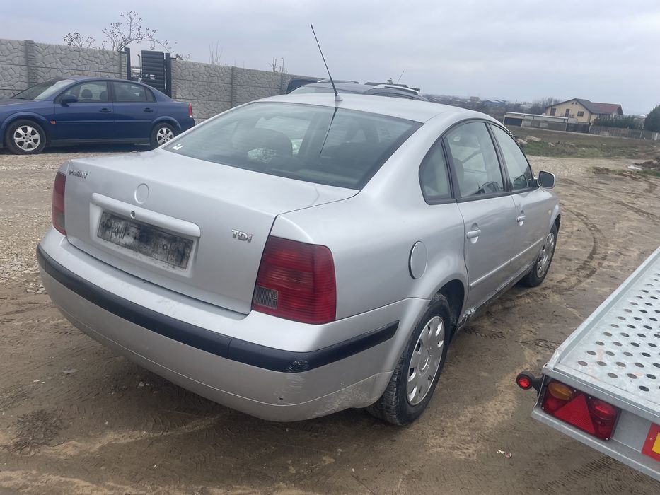 Dezmembrez vw passat ALH