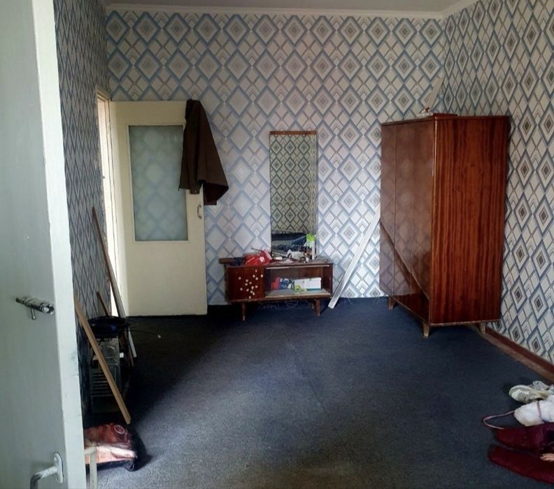 Код 868  Продается 1/4/4 ком квартиру куйлюк массив 1 не торец