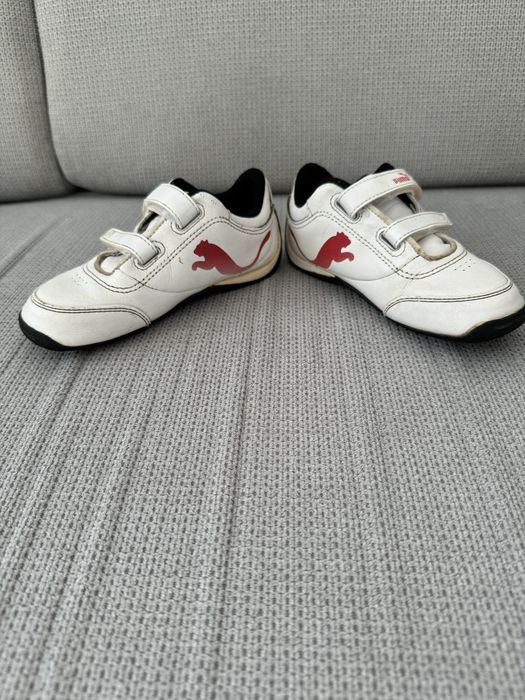 Adidasi PUMA FERRARI marimea 27