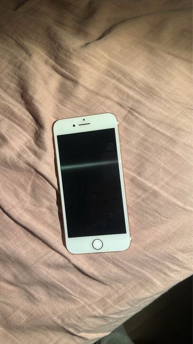 IPHONE  5, използван с нов дисплей и батерия