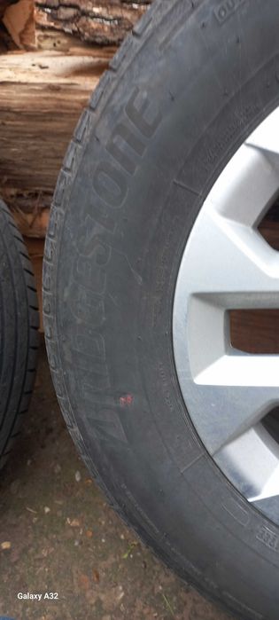 Set Anvelope bridgestone  vara 215 65 16