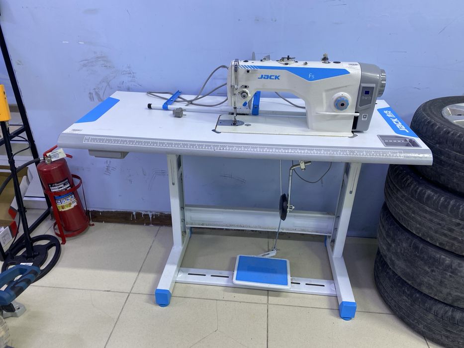 Швейная машина Jack f5