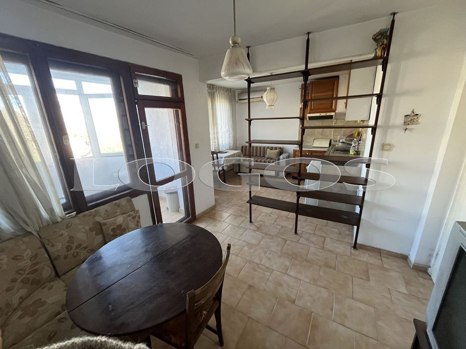 Продава се Тристаен апартамент в Варна, Зимно кино Тракия - 80 кв.м за 1874 €/кв.м - Снимка #2