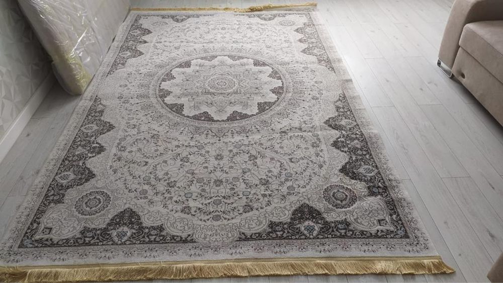 Продаю ковер