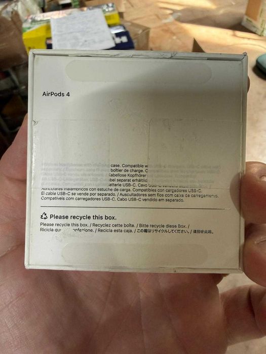 Casti Apple AirPods 4