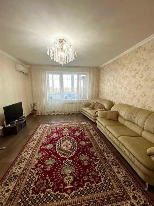 Продам трехкомнатную квартиру