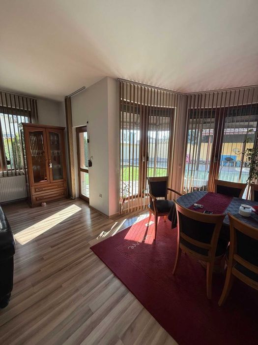 Продава се Къща в Пловдив, Остромила - 240 кв.м за 1212 €/кв.м - Снимка #3