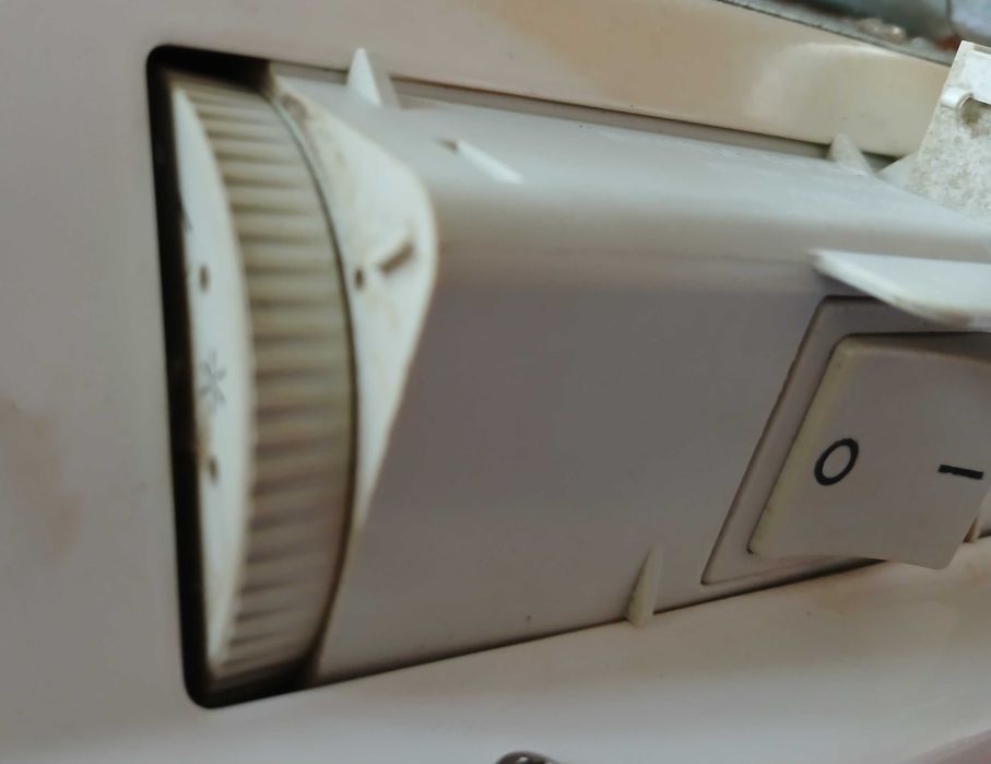 Две електрически конвекторни печки - тип "панел"