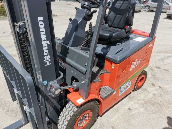 СРОЧНО продается Вилочный электрический погрузчик (кара) LONKING LG15B