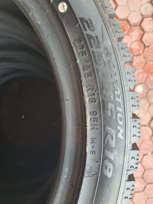 Шины  Pirelli 225/45 r18