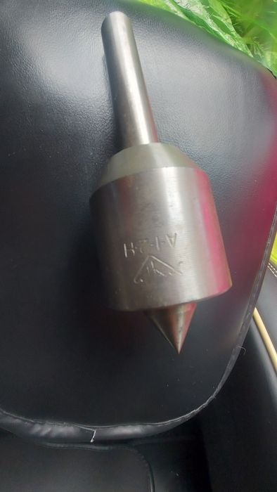 Вращающийся центр конус морзе 2