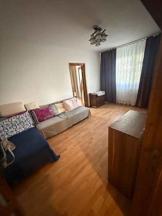 Apartament de inchiat Scoala 8