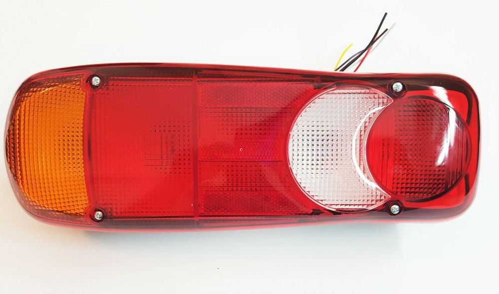 1 бр. универсални стопове стоп за ремарке кола бус с крушка 12-24V