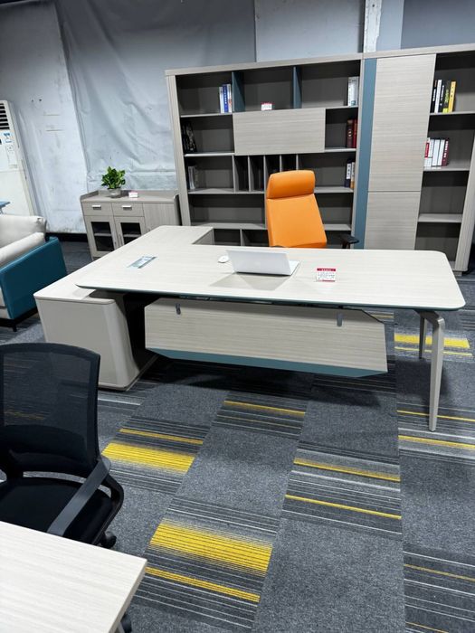 Офисная мебель. Китайский и Узбекский наборы