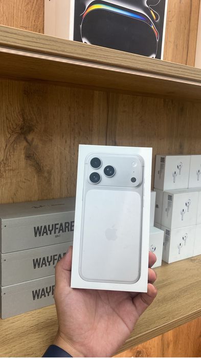 Новые айфоны с гарантией