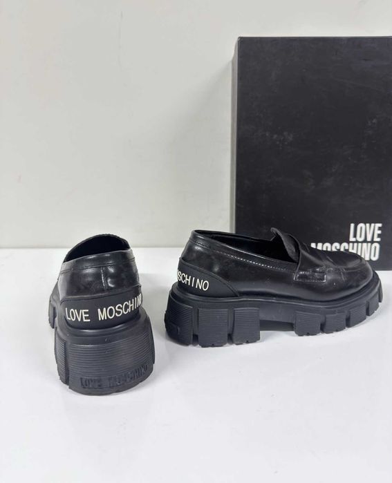Запазени Кожени лоуфъри LOVE MOSCHINO Chunky Sole (Черни) - Размер 36 (23 см стелка)