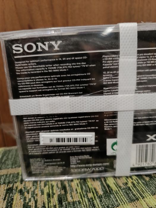 Кассета  SONY cd-rш, CD- ReWritable.  CD Reinscriptible,   700 МВ/ 80