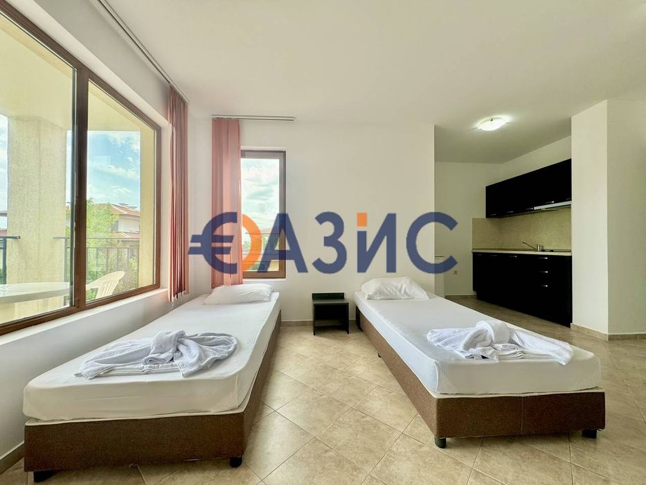 Продава се Двустаен апартамент в с. Кошарица, Област Бургас - 74 кв.м за 486 €/кв.м - Снимка #3