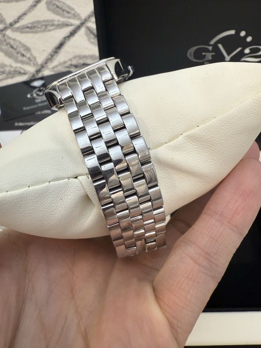 Продам щвейцарские часы