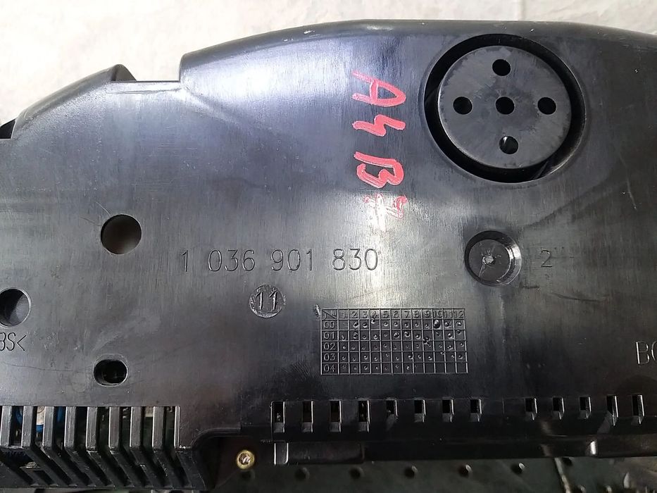 Ceasuri bord diesel audi a4 b7 8e 1036901830 1036904559
