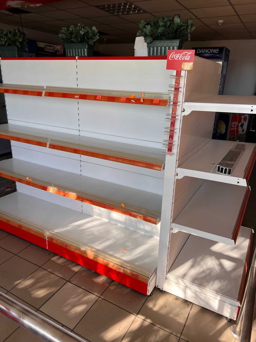 Rafturi Metalice Magazin in Stare perfecta ca Noi