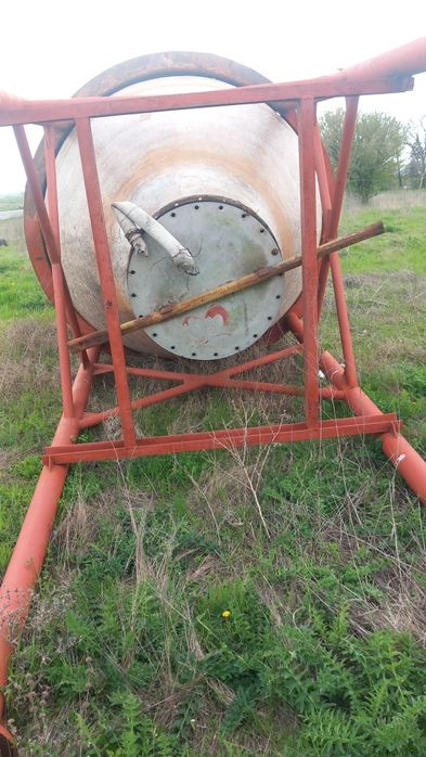 Vând rezervoare fibra sticla