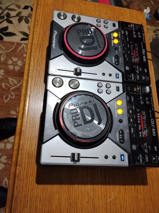 Playere Pioneer CDJ 400