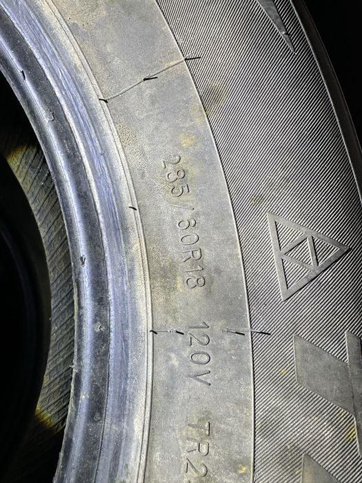Продам резину 285/60/18
