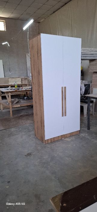 Шкаф висата 2 метр ширина 90см глубина 50см
