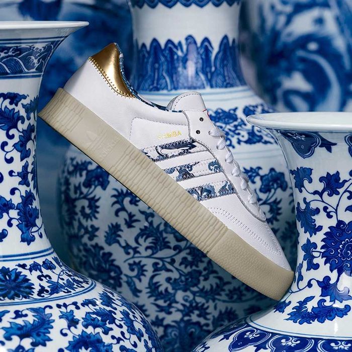 Оригинални дамски маратонки * ADIDAS SAMBAROSE CNY * EU 37 1/3