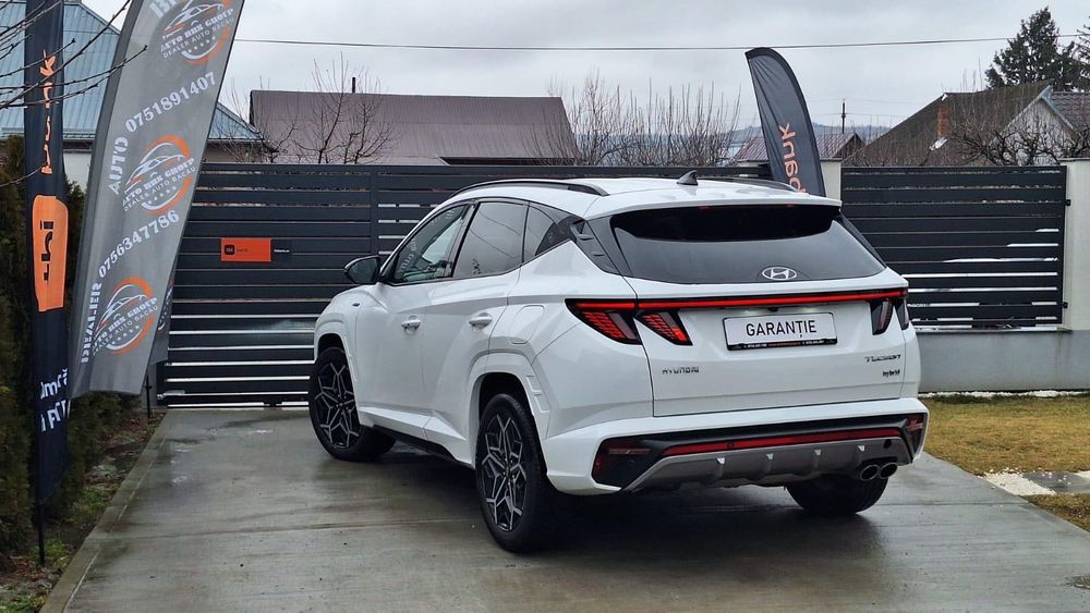 Hyundai Tucson • Benzină Hybrid • 215.000 km  230CP