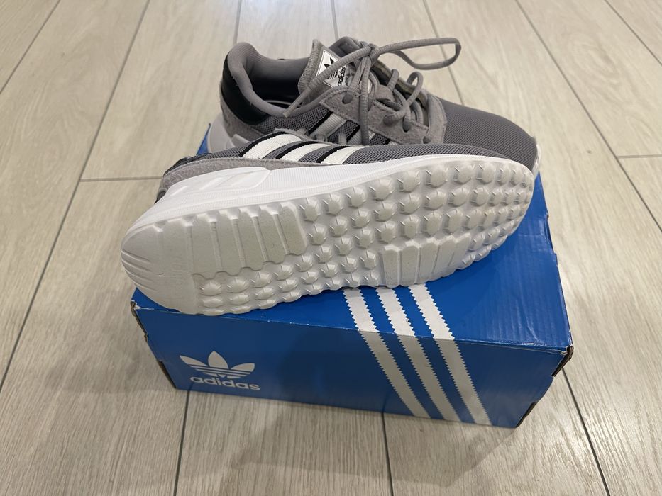 Adidasi adidas originali