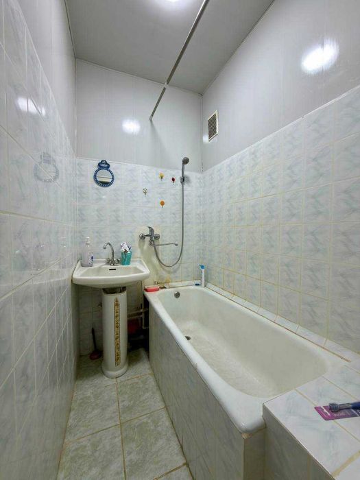 Срочно продается 4х комнатная квартира на Массиве Куйлюк-5 85,000у.е