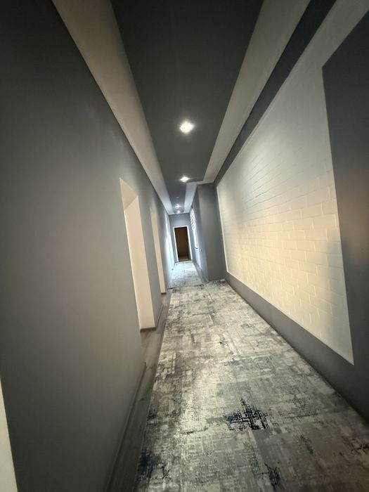 Yunsobod 17kv 2.5 sotix ucastka sotiladi
