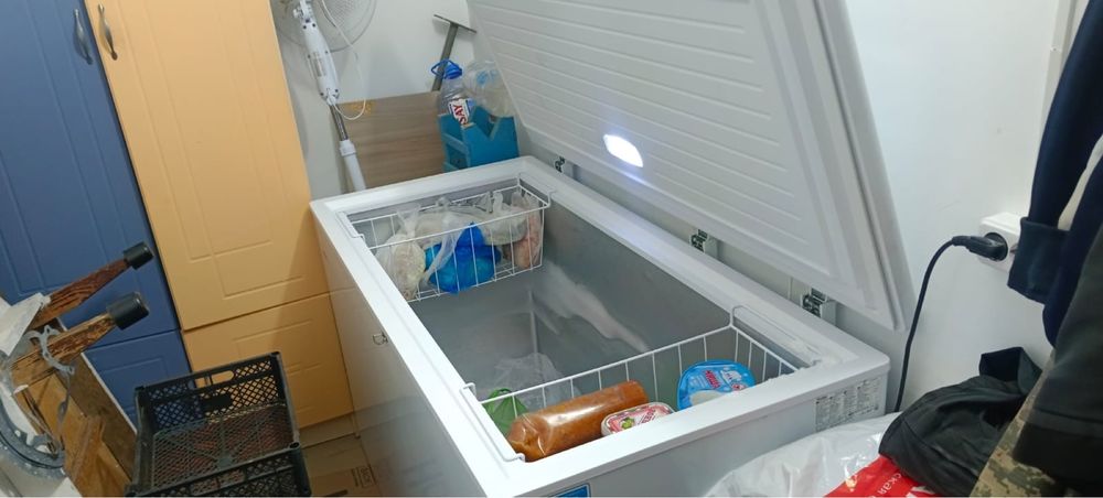 Продам морозильник