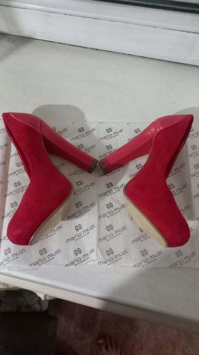 Продам туфли женские