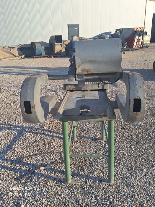 Машина за рязане с диамантен диск