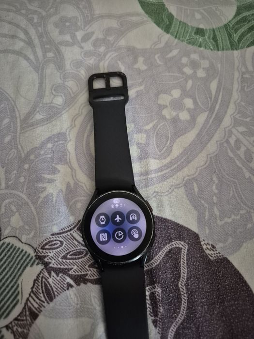 Продам Часы Samsung Watch4 оригинал